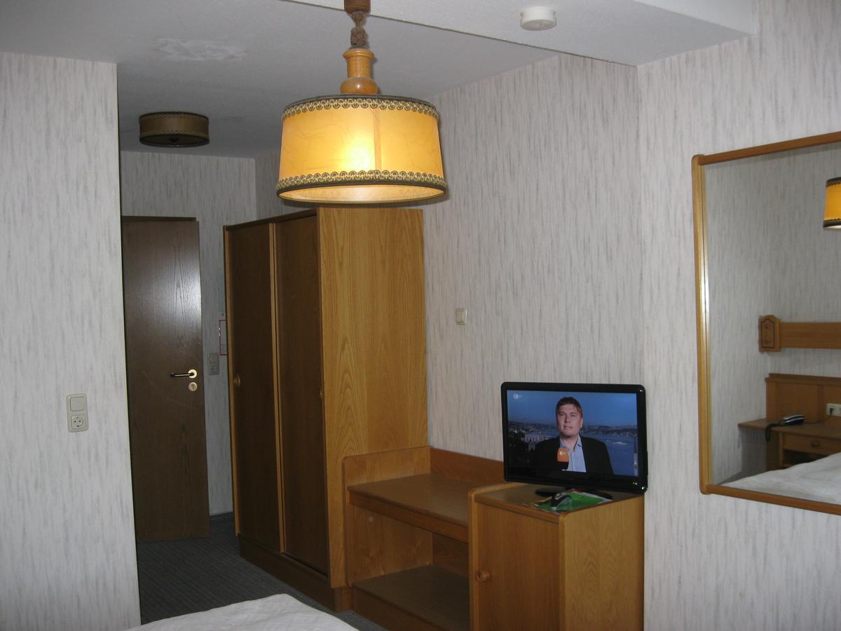 Jagdhaus Weber Hotell Herscheid Rum bild